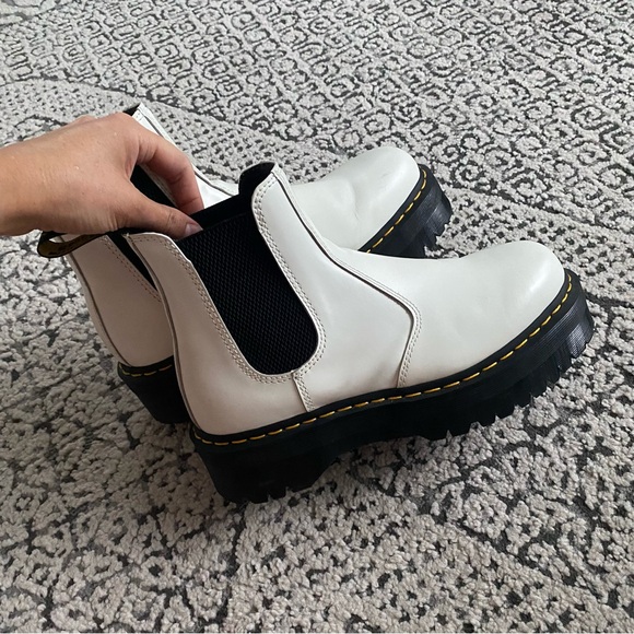 Dr. Martens | white platform Chelsea boot - Picture 4 of 9